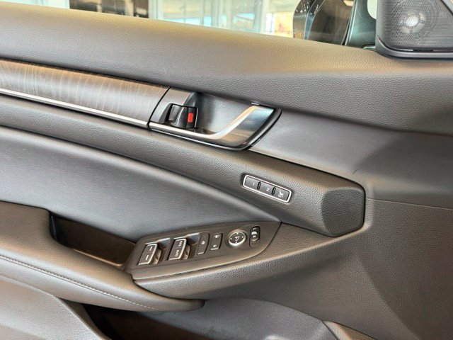 Used 2021 Honda Accord Touring image 21
