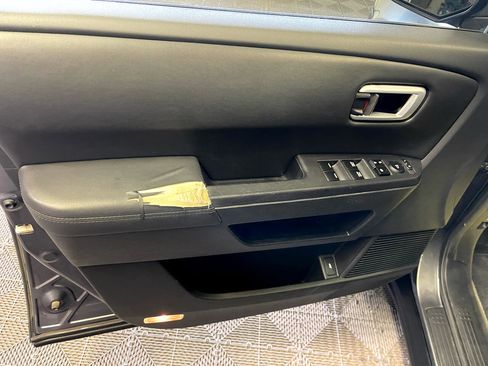 Used 2010 Honda Pilot EX-L image 25