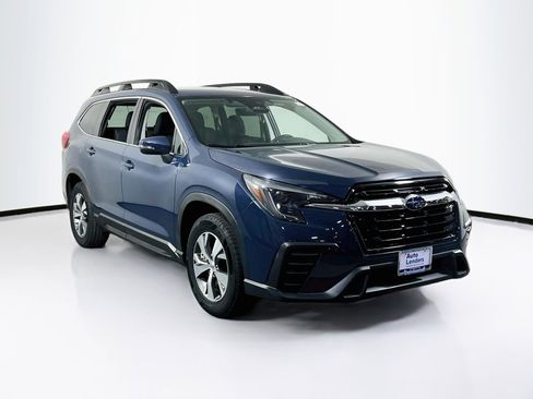Used 2023 Subaru Ascent Premium w/ Convenience Package AWD/4WD image 3
