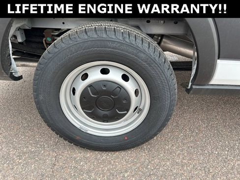 New 2025 Ford Transit 250 148 Medium Roof image 10