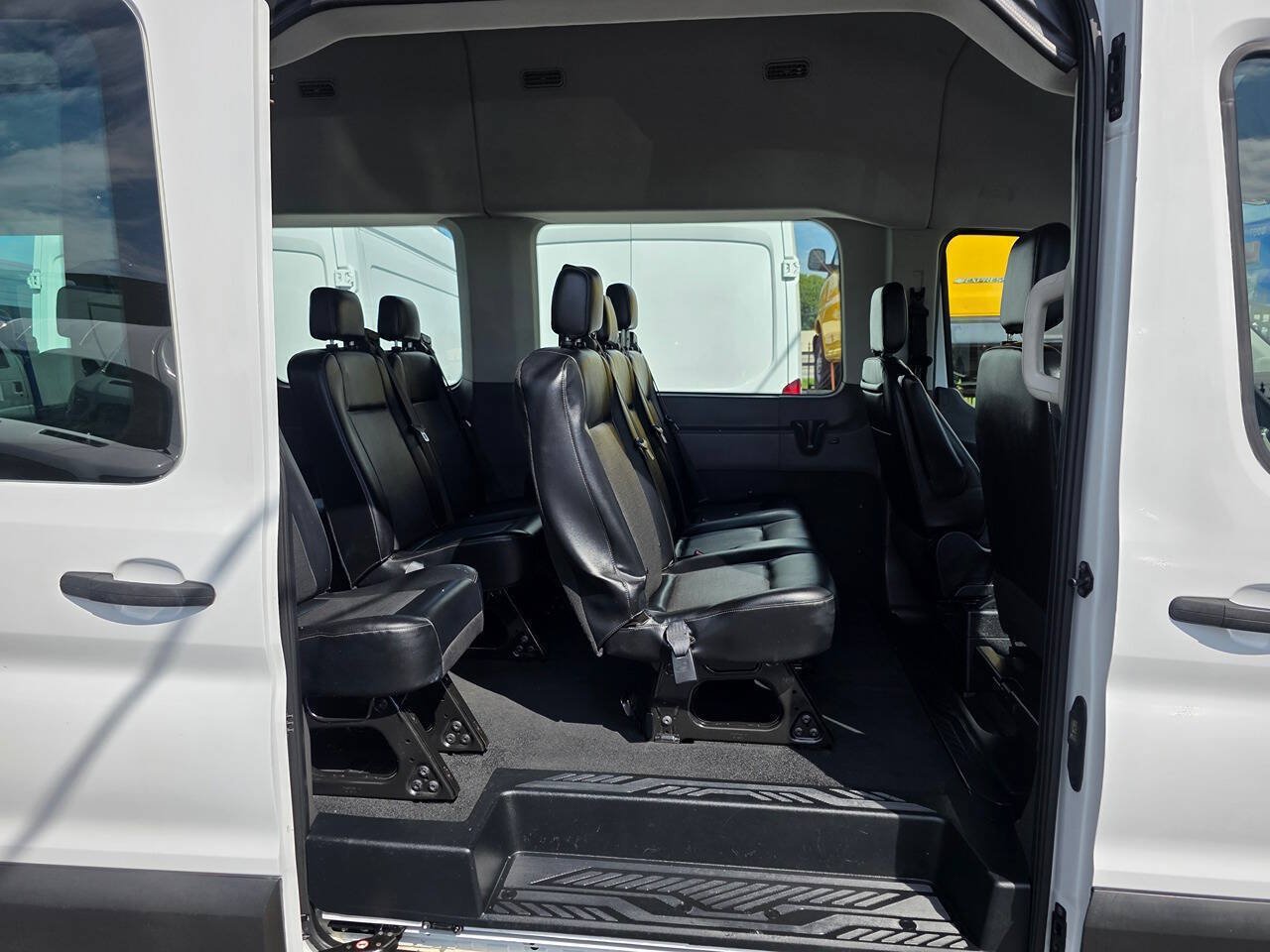 Used 2021 Ford Transit 350 XL RWD image 17