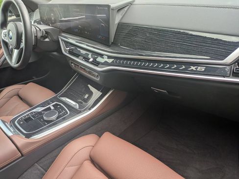 Used 2024 BMW X5 xDrive40i w/ M Sport Package AWD/4WD image 27