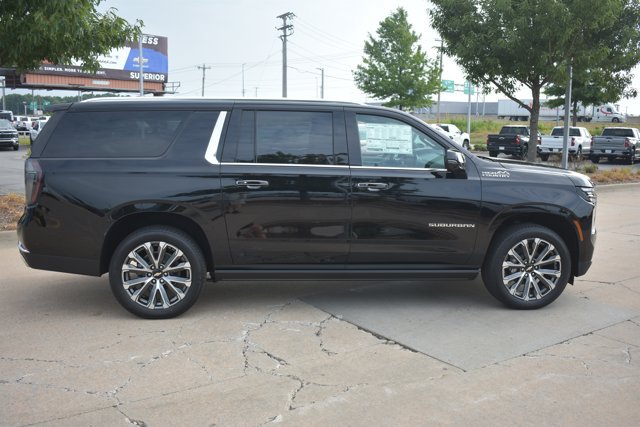 New 2026 Chevrolet Suburban High Country AWD/4WD image 4