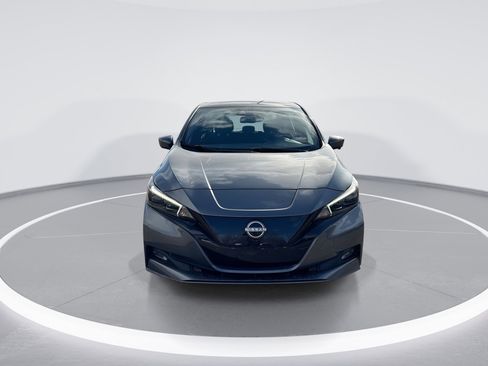 Used 2023 Nissan Leaf SV Plus image 3