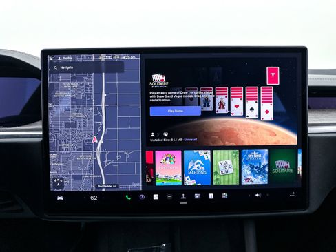 Used 2022 Tesla Model X image 27