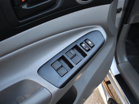 Used 2013 Toyota Tacoma PreRunner w/ SR5 Pkg RWD image 52