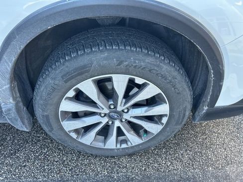 Used 2018 Subaru Outback 3.6R Touring w/ Popular Package #3 image 16