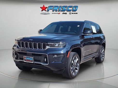 Used 2024 Jeep Grand Cherokee Overland w/ Trailer Tow Package AWD/4WD image 3