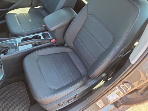 Used 2020 Volkswagen Passat 2.0T R-Line image 13