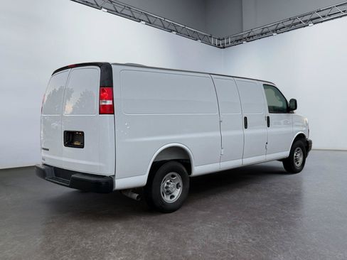 Used 2025 Chevrolet Express 2500 Extended w/ Driver Convenience Package RWD image 3