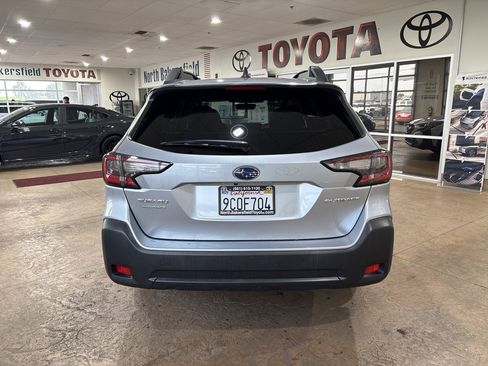 Used 2024 Subaru Outback Premium image 9