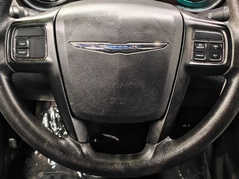 Used 2013 Chrysler 200 LX FWD image 5