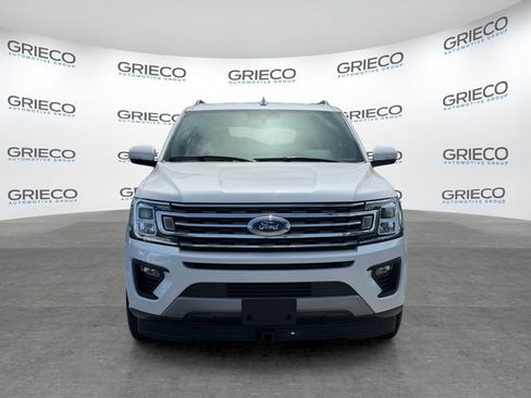 Used 2019 Ford Expedition Max XLT w/ Equipment Group 202A RWD image 2