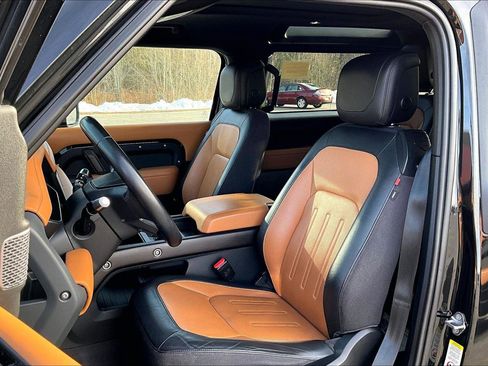 Used 2021 Land Rover Defender 90 X image 18