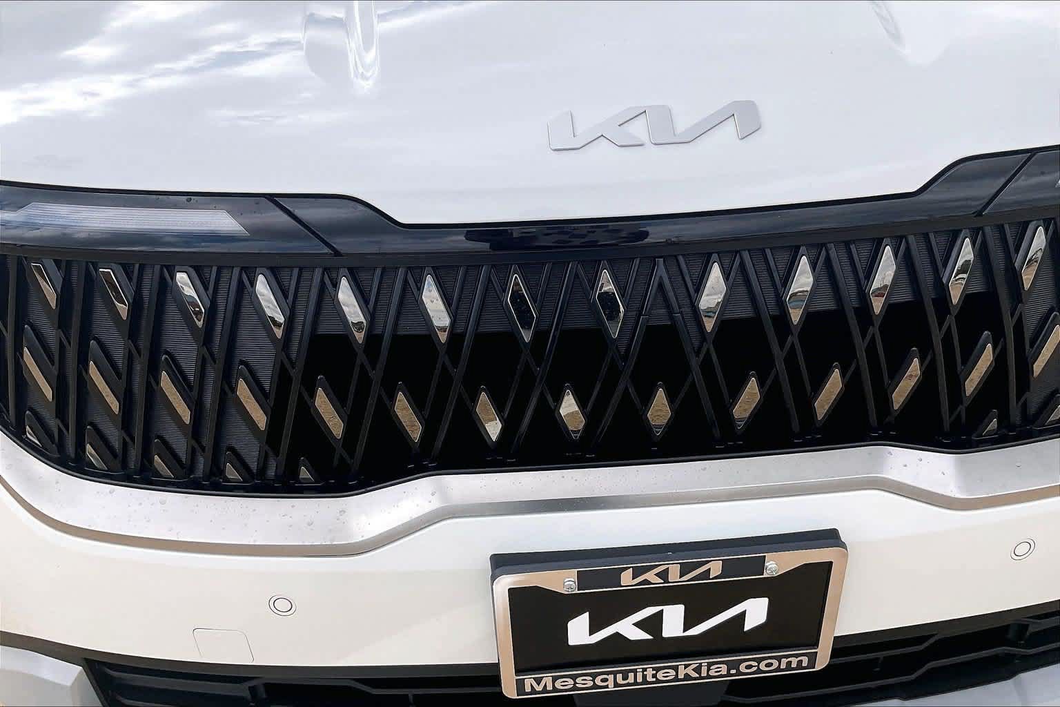 Certified 2026 Kia Carnival FWD image 30
