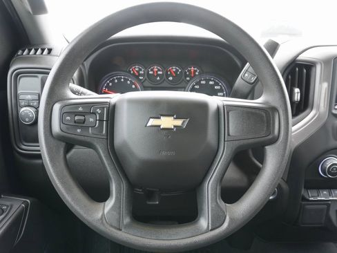 Used 2022 Chevrolet Silverado 1500 Custom image 10