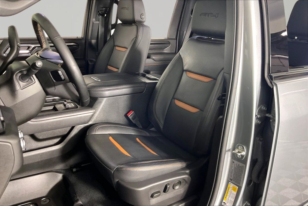 Certified 2025 GMC Sierra 2500 AT4 w/ AT4 Preferred Package AWD/4WD image 18