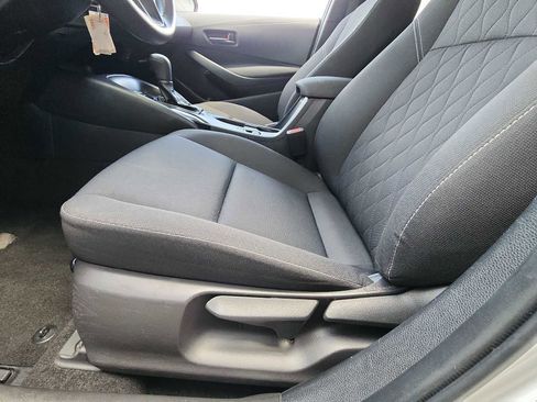 Used 2023 Toyota Corolla LE image 14