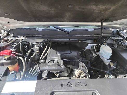 Used 2011 Chevrolet Silverado 2500 LT w/ Interior Plus Package image 40