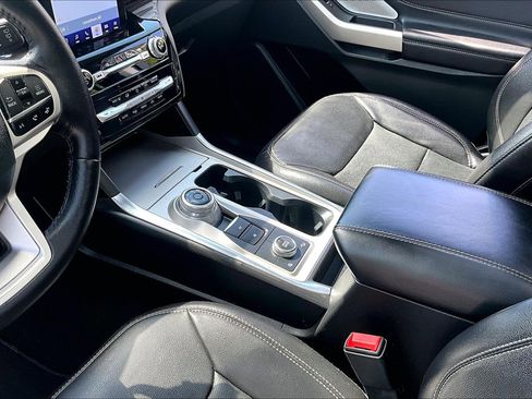 Certified 2023 Ford Explorer Limited w/ Limited Technology Package AWD/4WD image 14