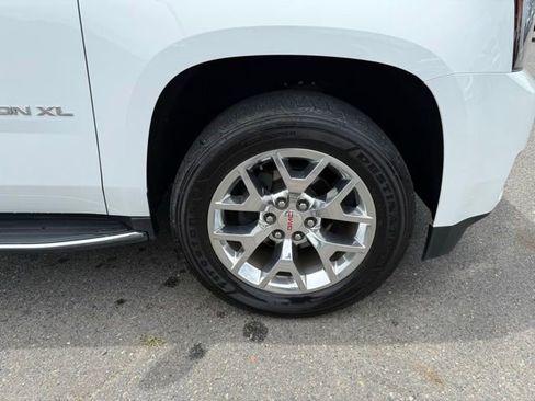 Used 2015 GMC Yukon XL SLT RWD image 7