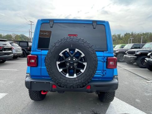 New 2025 Jeep Wrangler Unlimited Rubicon image 4