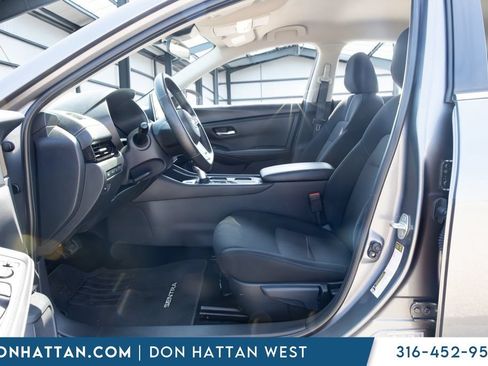 Used 2024 Nissan Sentra SV w/ All-Weather Package FWD image 4