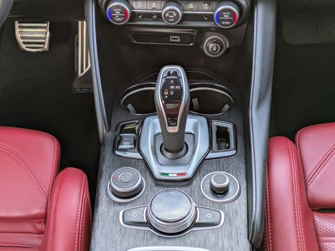 Used 2022 Alfa Romeo Giulia Sprint image 16