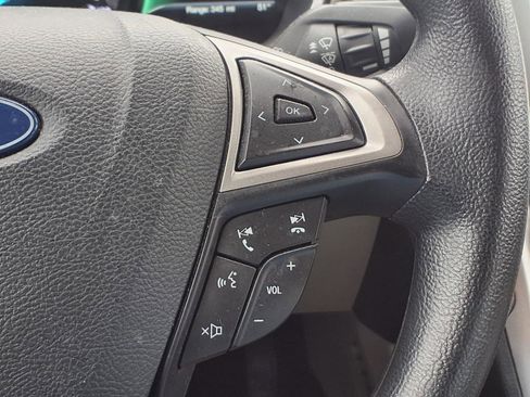Used 2019 Ford Fusion SE FWD image 16