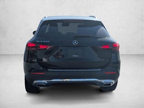 Used 2025 Mercedes-Benz GLA 250 image 6