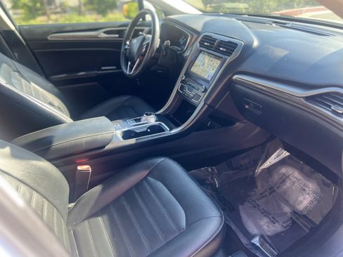 Used 2018 Ford Fusion SE w/ Equipment Group 602A FWD image 30
