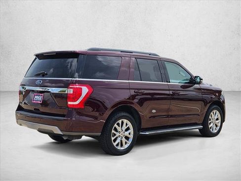 Used 2020 Ford Expedition XLT w/ Equipment Group 202A RWD image 5