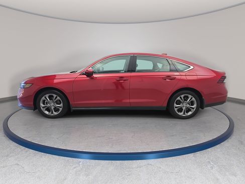 Used 2024 Honda Accord EX image 8