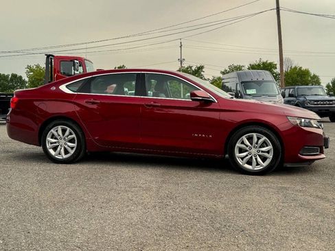 Used 2017 Chevrolet Impala LT w/ Convenience Package FWD image 2