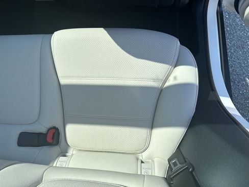New 2026 Mercedes-Benz GLC 300 4MATIC image 31