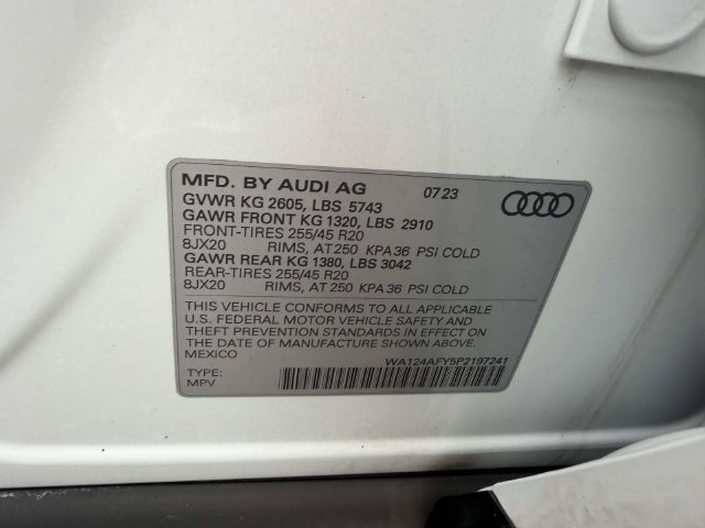Used 2023 Audi SQ5 Premium Plus w/ Premium Plus Package AWD/4WD image 18
