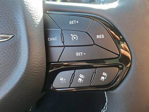 New 2026 Chrysler Pacifica Limited w/ S Appearance Package image 19