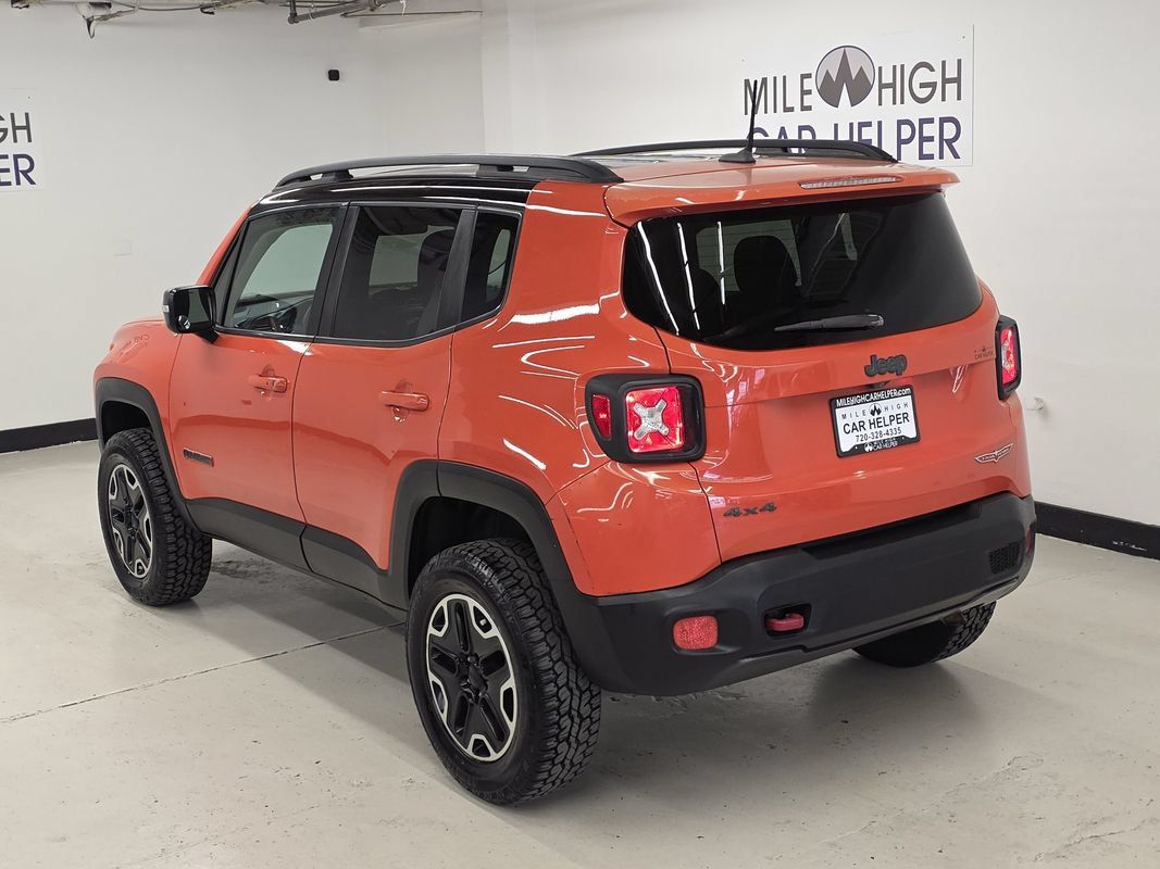 Used 2016 Jeep Renegade Trailhawk AWD/4WD image 11