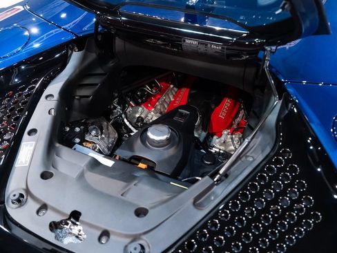 Certified 2025 Ferrari SF90 Spider AWD/4WD image 14