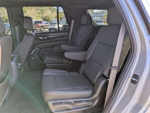 Used 2024 GMC Yukon Denali image 5