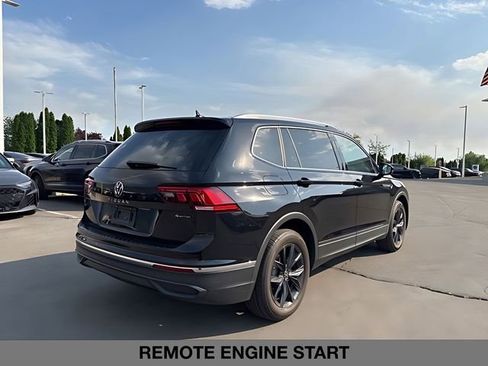 Used 2024 Volkswagen Tiguan SE AWD/4WD image 4