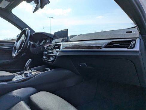 Used 2017 BMW 530i image 22