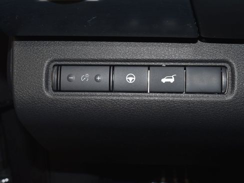 Certified 2025 Nissan Pathfinder SL w/ SL Premium Package image 12