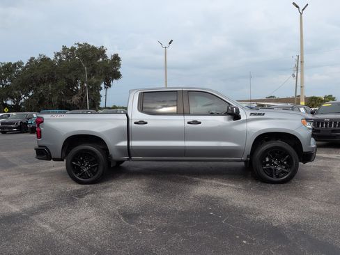Used 2025 Chevrolet Silverado 1500 LT Trail Boss w/ LT Trail Boss Premium Package AWD/4WD image 3