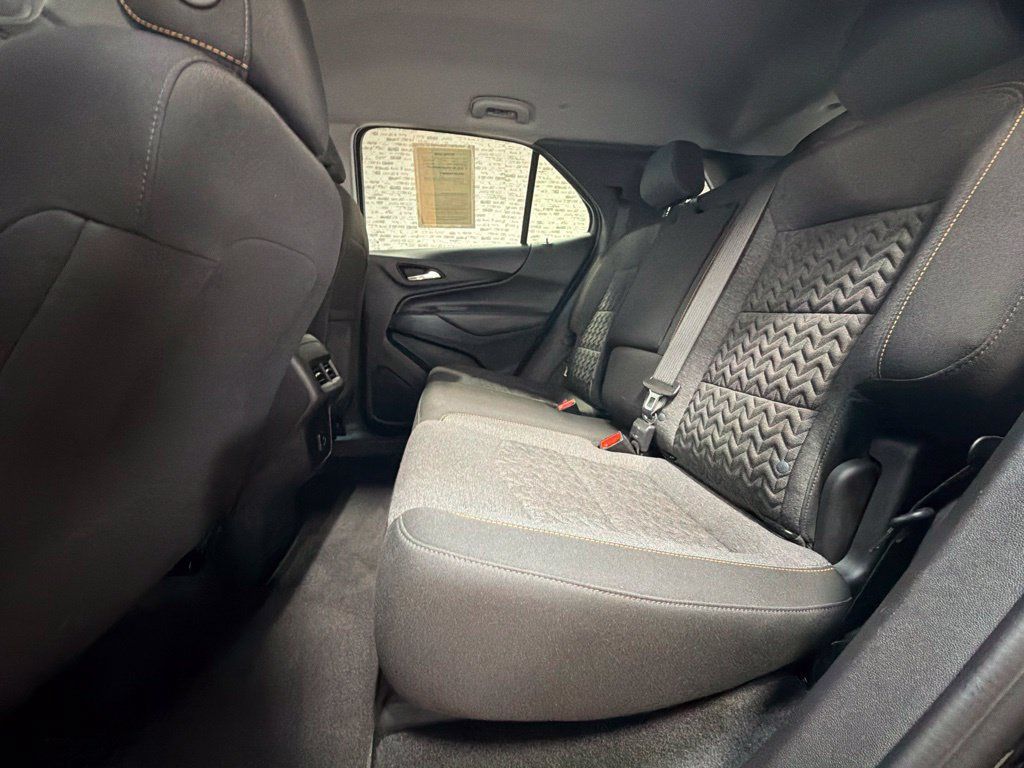 Used 2024 Chevrolet Equinox LT AWD/4WD image 14