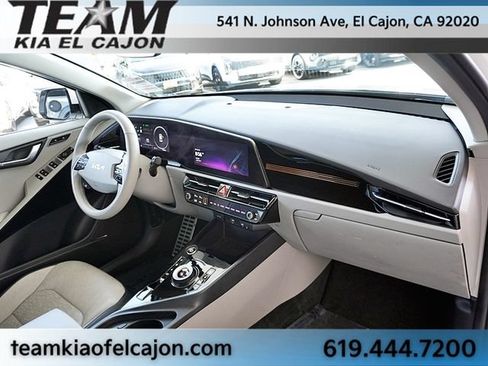 Certified 2023 Kia Niro Wave FWD image 10