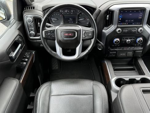 Used 2019 GMC Sierra 1500 SLT w/ SLT Premium Package AWD/4WD image 19