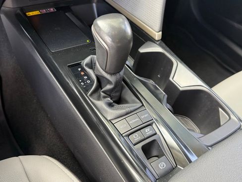 Used 2025 Toyota Camry SE FWD image 24