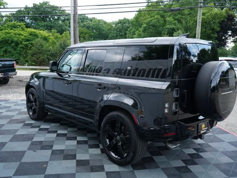 Used 2023 Land Rover Defender 110 V8 AWD/4WD image 11