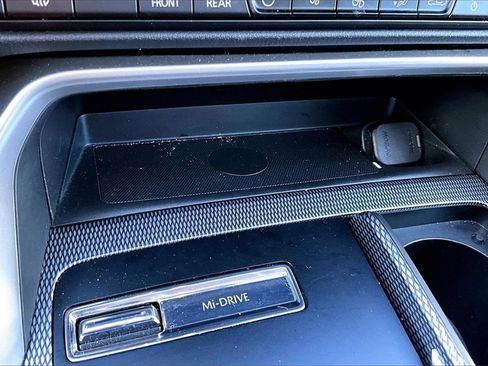 Certified 2025 MAZDA CX-70 3.3 Turbo w/ Preferred Package image 26